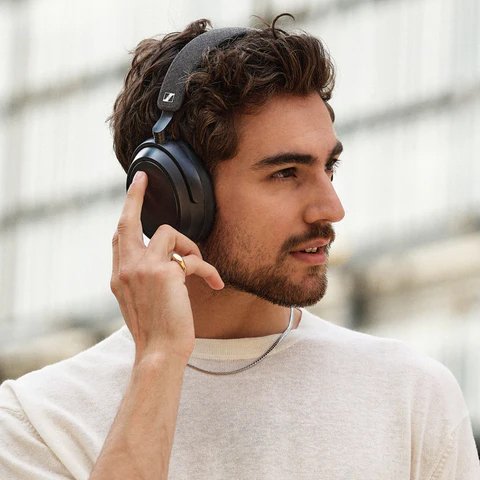 Sennheiser Momentum 4 Wireless Kulak Üstü Kulaklık